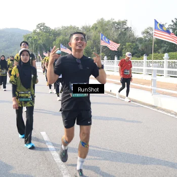Runner Photo 6922352