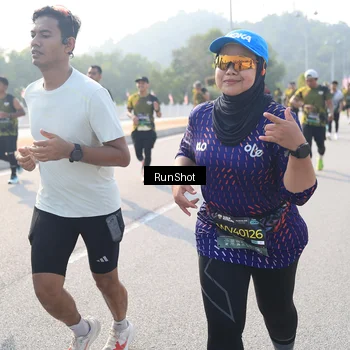 Runner Photo 6922356