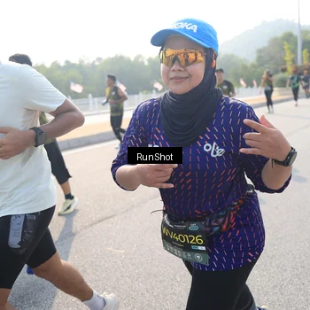 Runner Photo 6922359