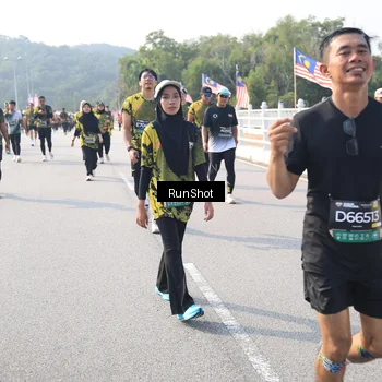 Runner Photo 6922363