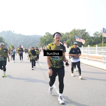 Runner Photo 6922371