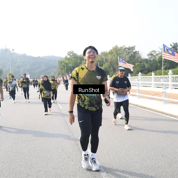 Runner Photo 6922372