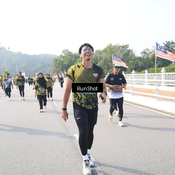 Runner Photo 6922373