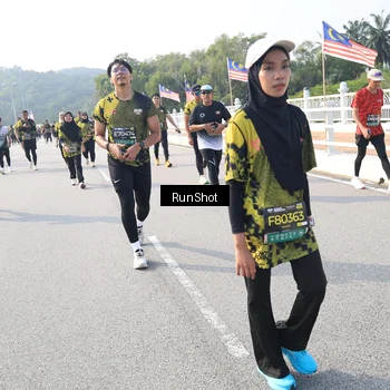 Runner Photo 6922375