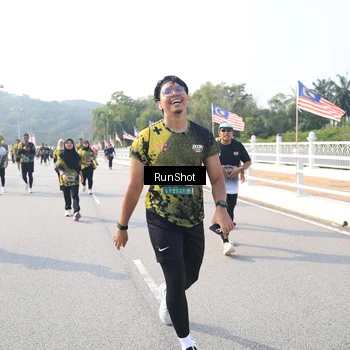 Runner Photo 6922378
