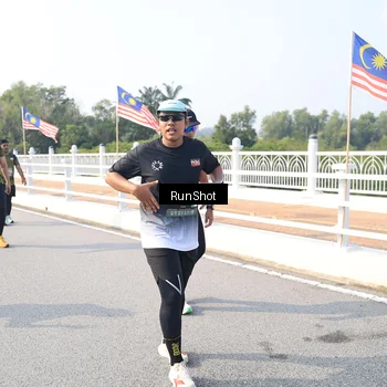Runner Photo 6922396