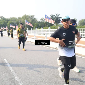 Runner Photo 6922402