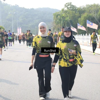 Runner Photo 6922420