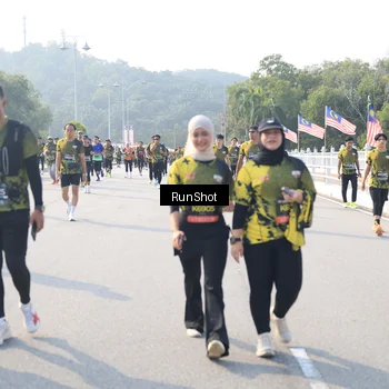 Runner Photo 6922424