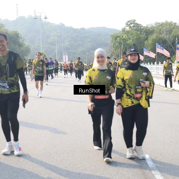 Runner Photo 6922426