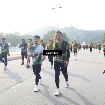 Runner Photo 6922428