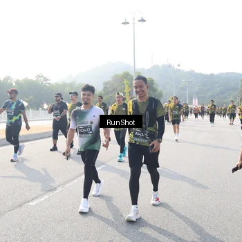 Runner Photo 6922430