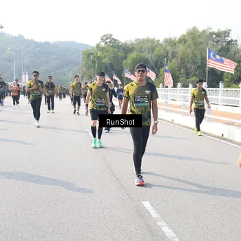 Runner Photo 6922445
