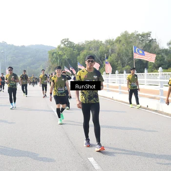 Runner Photo 6922446