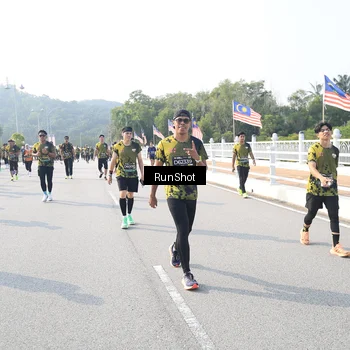 Runner Photo 6922454