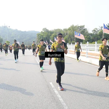 Runner Photo 6922455