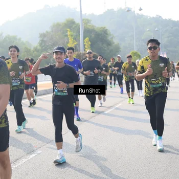 Runner Photo 6922467