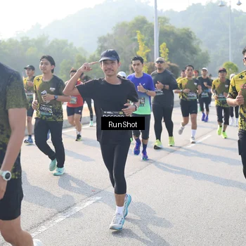 Runner Photo 6922469