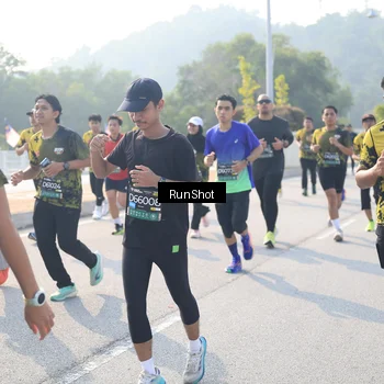 Runner Photo 6922472