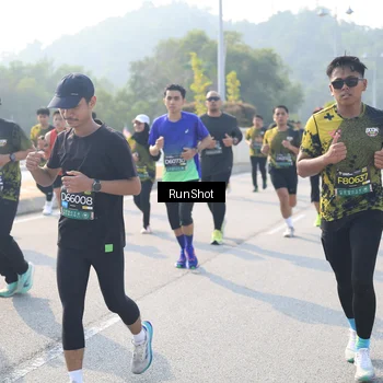 Runner Photo 6922473