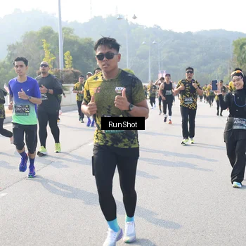 Runner Photo 6922475