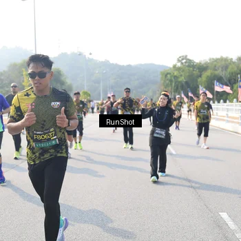 Runner Photo 6922479