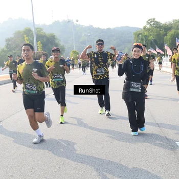 Runner Photo 6922494