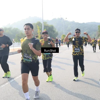Runner Photo 6922501