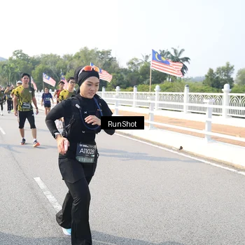 Runner Photo 6922502