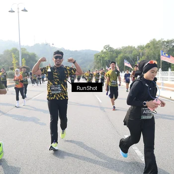 Runner Photo 6922504