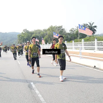 Runner Photo 6922515