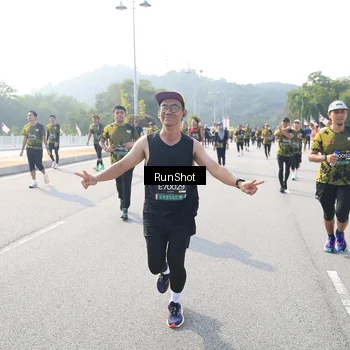 Runner Photo 6922527