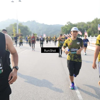 Runner Photo 6922533