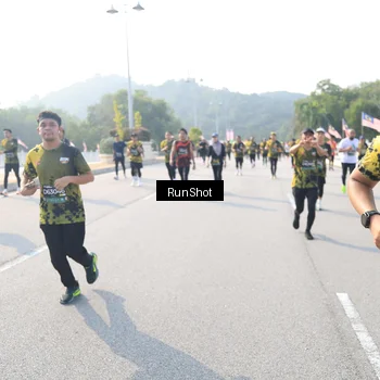 Runner Photo 6922538
