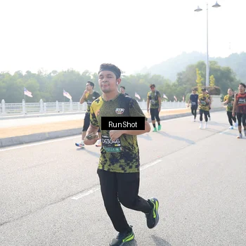 Runner Photo 6922542
