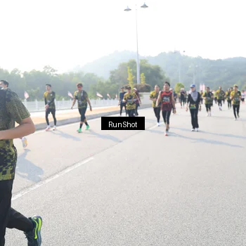 Runner Photo 6922543