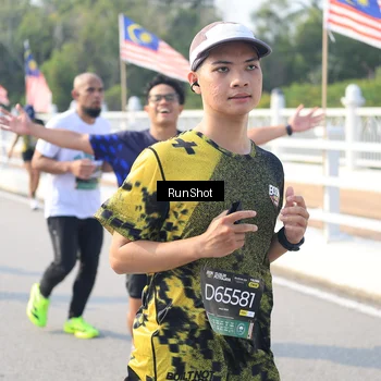 Runner Photo 6922559