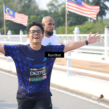 Runner Photo 6922565
