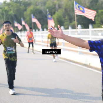 Runner Photo 6922566