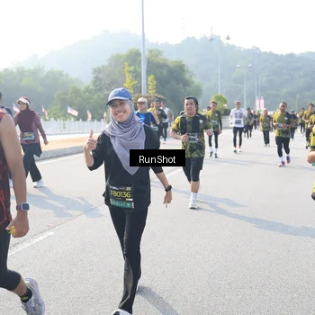 Runner Photo 6922578