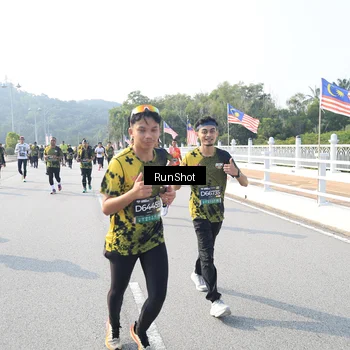 Runner Photo 6922582
