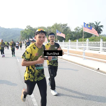 Runner Photo 6922583