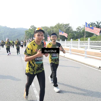 Runner Photo 6922584