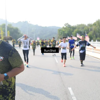 Runner Photo 6922631