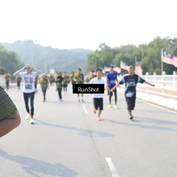 Runner Photo 6922637