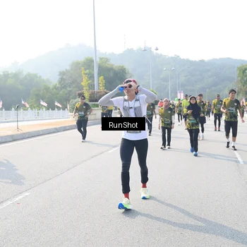 Runner Photo 6922644