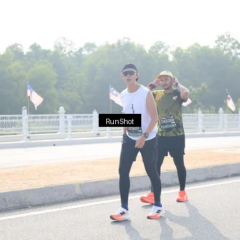Runner Photo 6922657