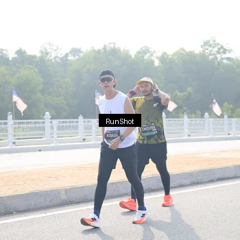 Runner Photo 6922658