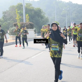 Runner Photo 6922663