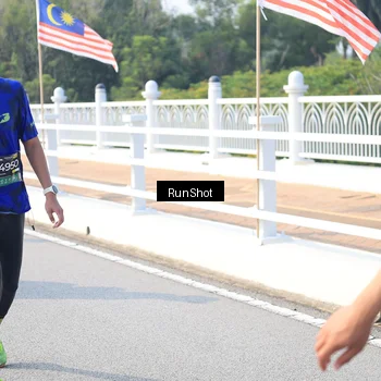 Runner Photo 6922667